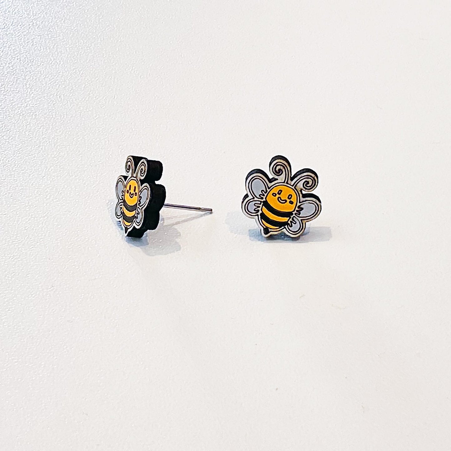 Bumblebee stud earrings