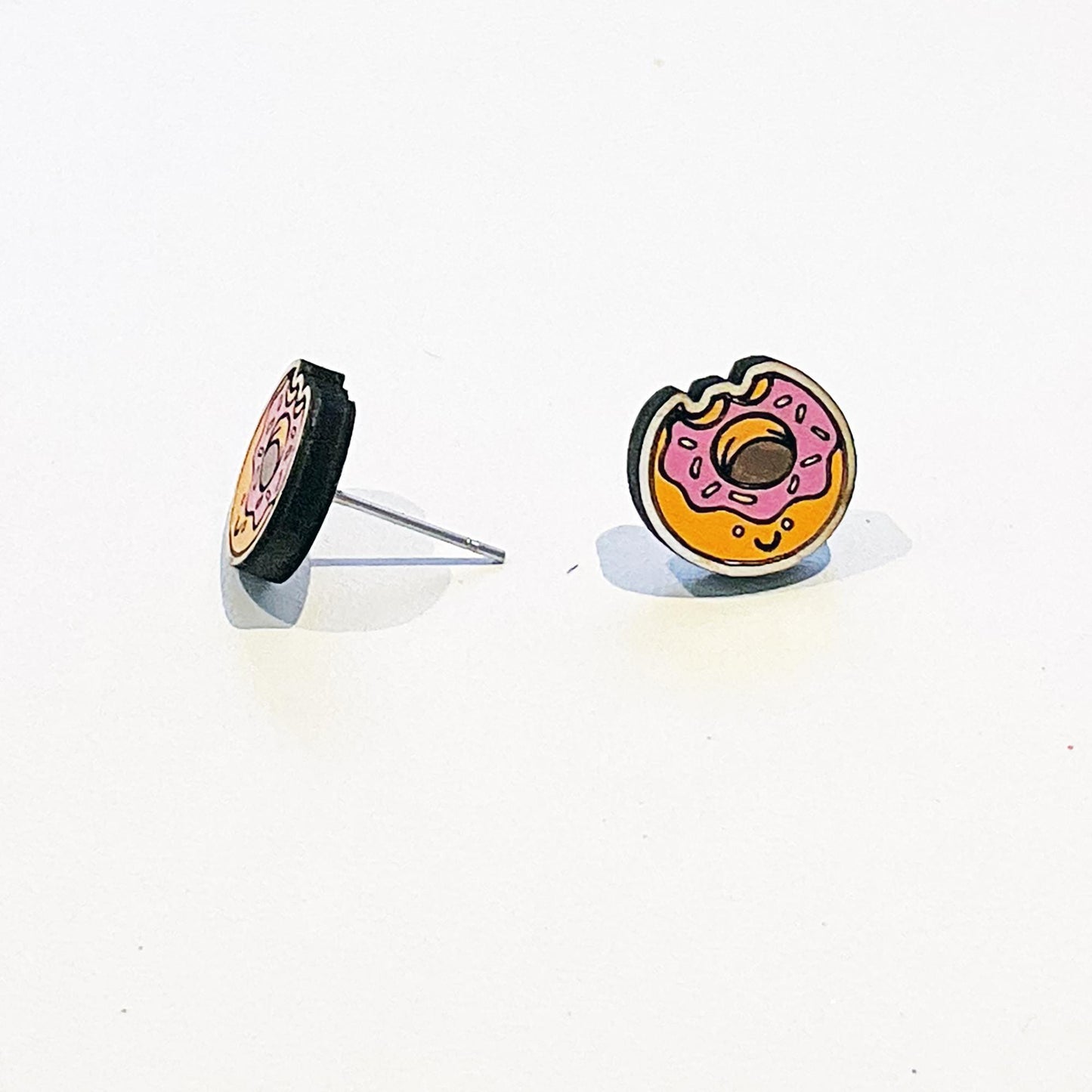 Doughnut stud earrings