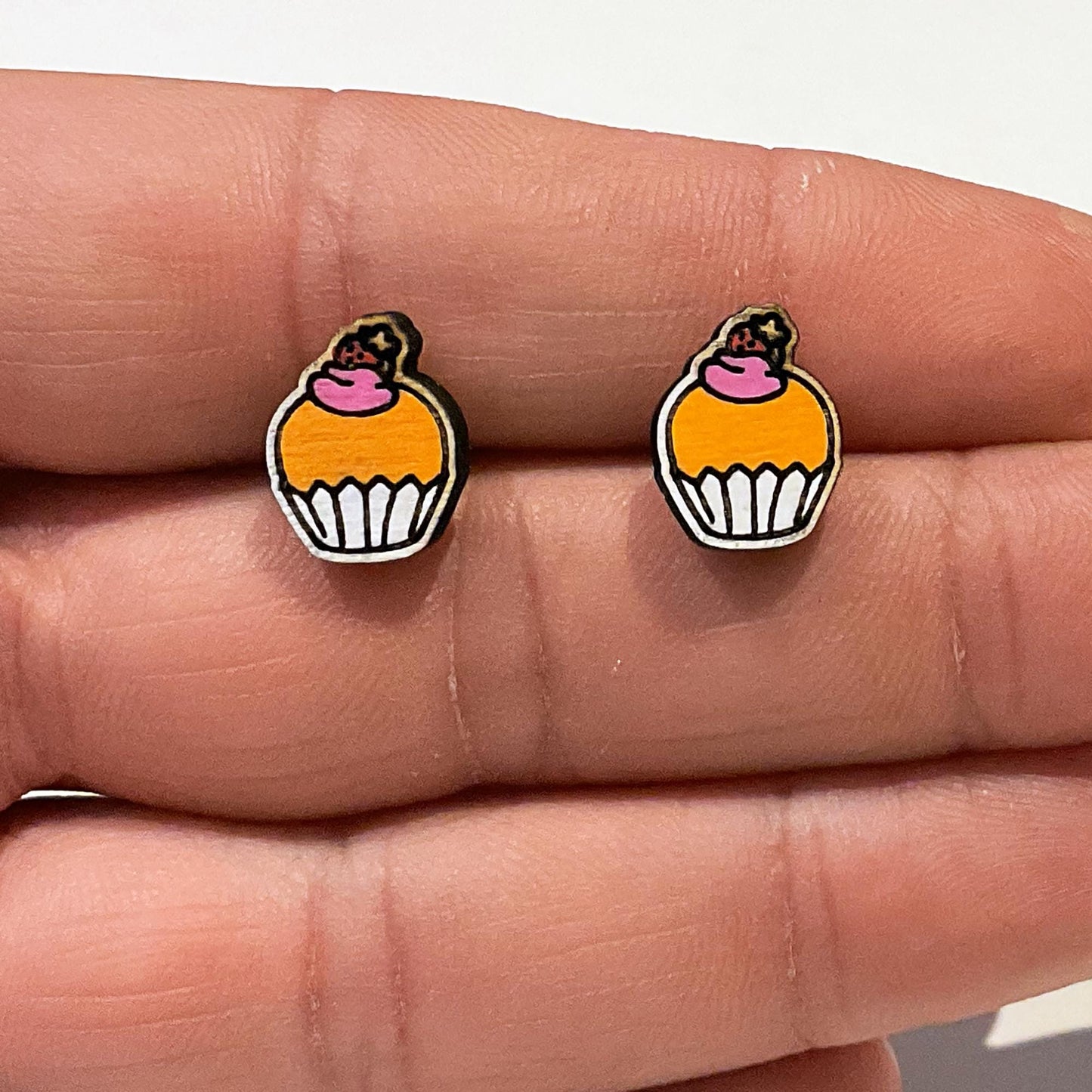 Cupcake stud earrings