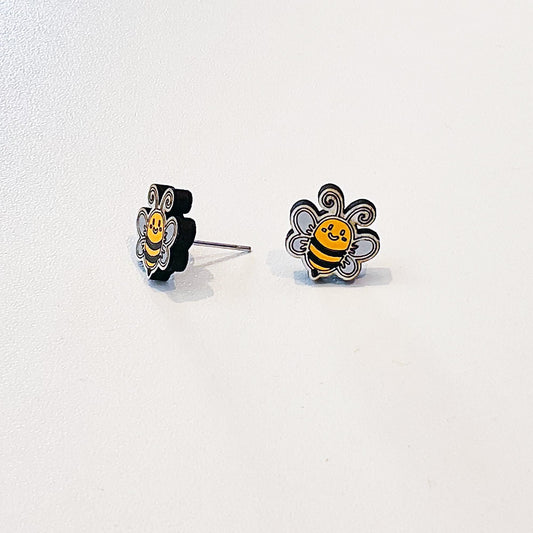 Bumblebee stud earrings